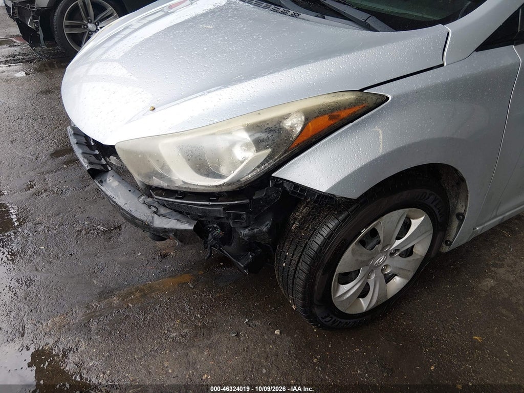 2015 Hyundai Elantra SE photo 6