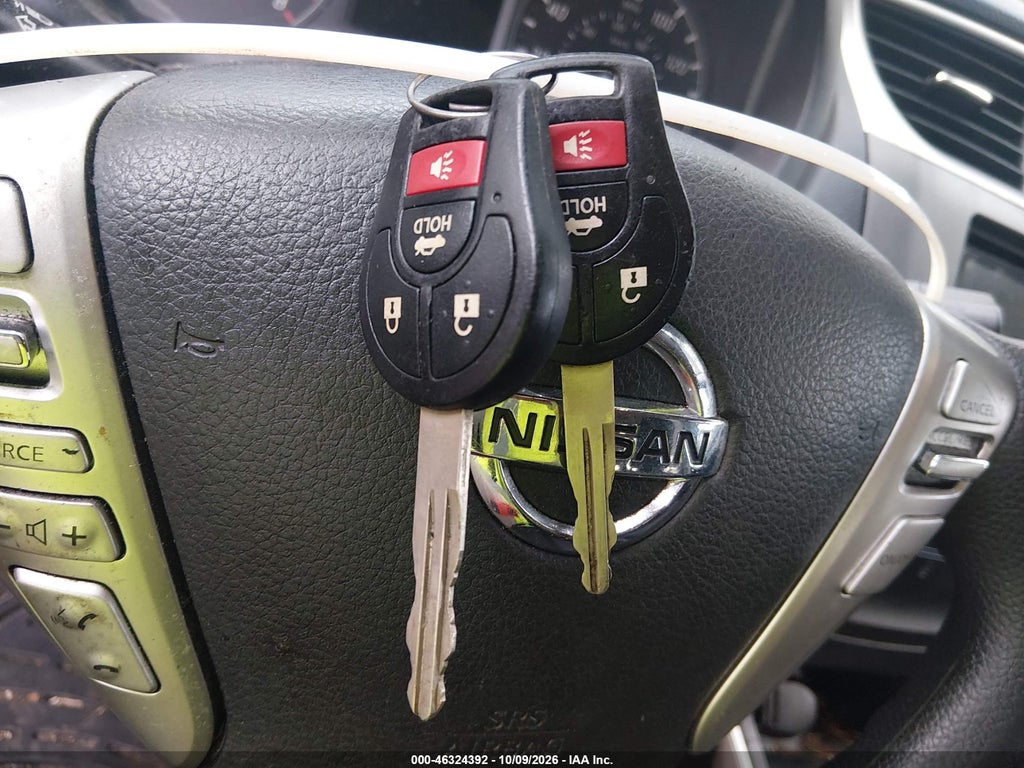 2016 Nissan Sentra S photo 11