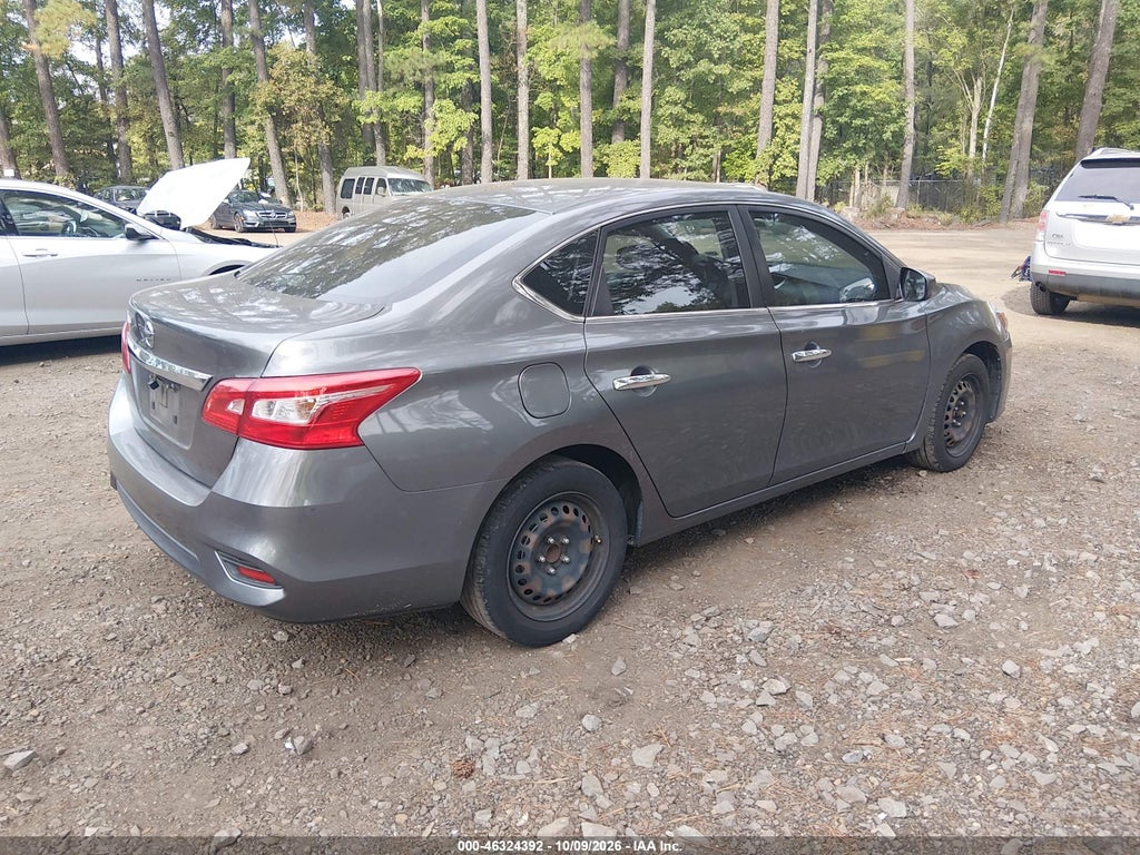 2016 Nissan Sentra S photo 4