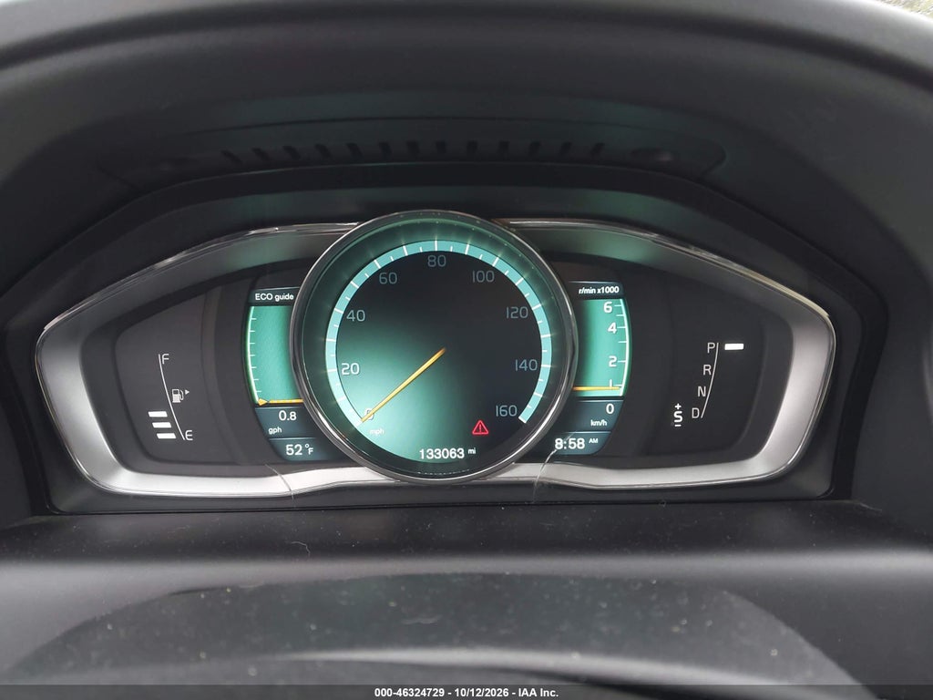 2015 Volvo XC60 T6 Premier Plus photo 7