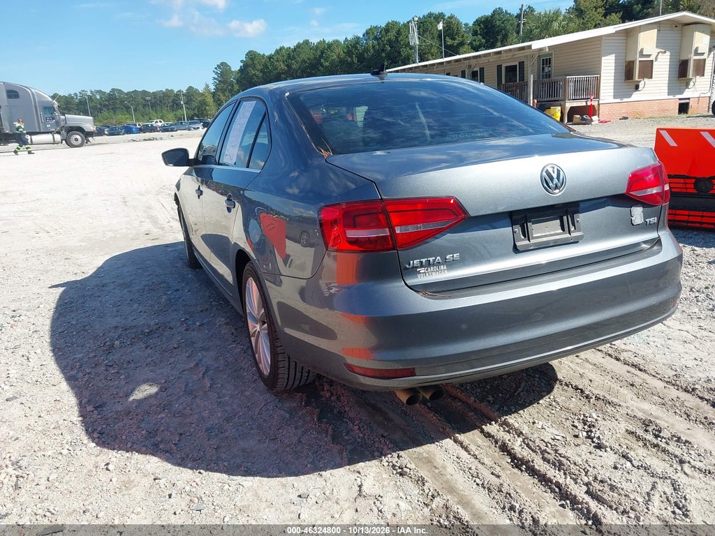 2015 Volkswagen Jetta 1.8T SE photo 3
