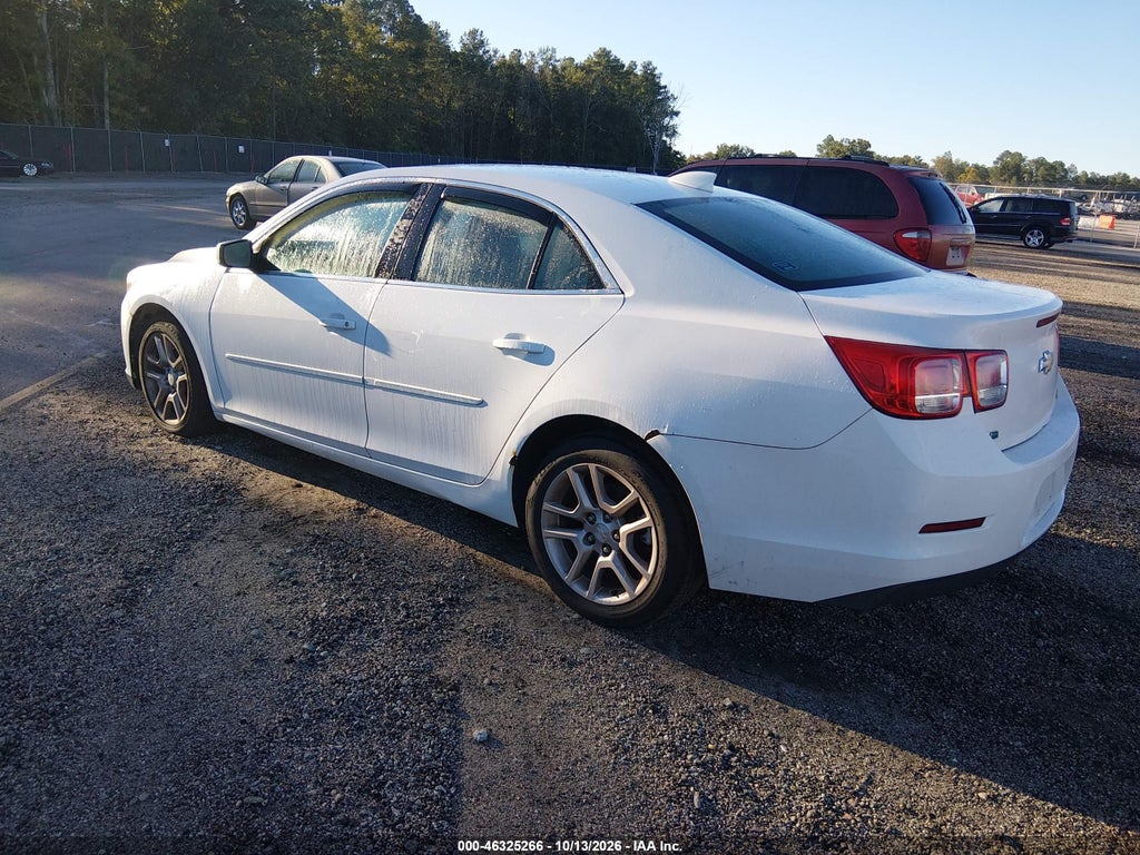 2015 Chevrolet Malibu 1LT photo 3