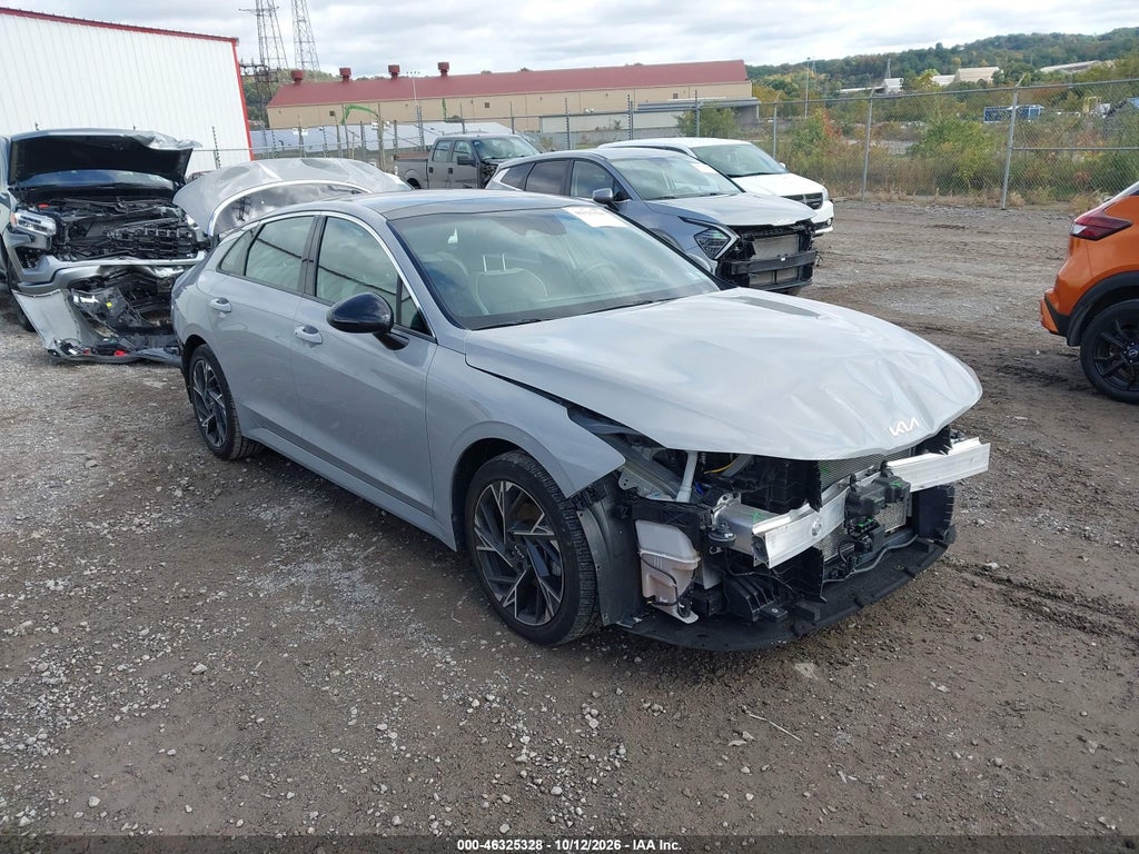 KIA K5 2025