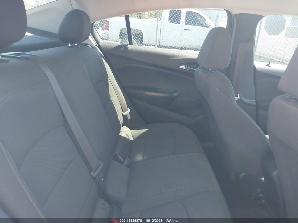 2017 Chevrolet Cruze LS Auto photo 8