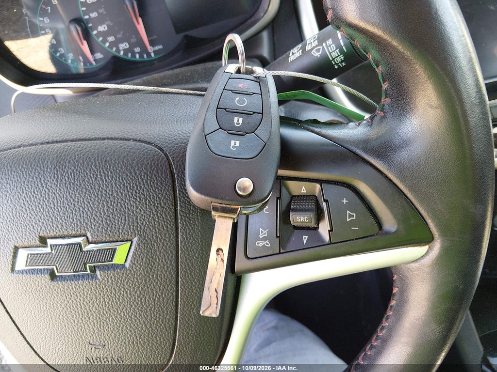 2020 Chevrolet Sonic FWD LT 5-Door photo 11