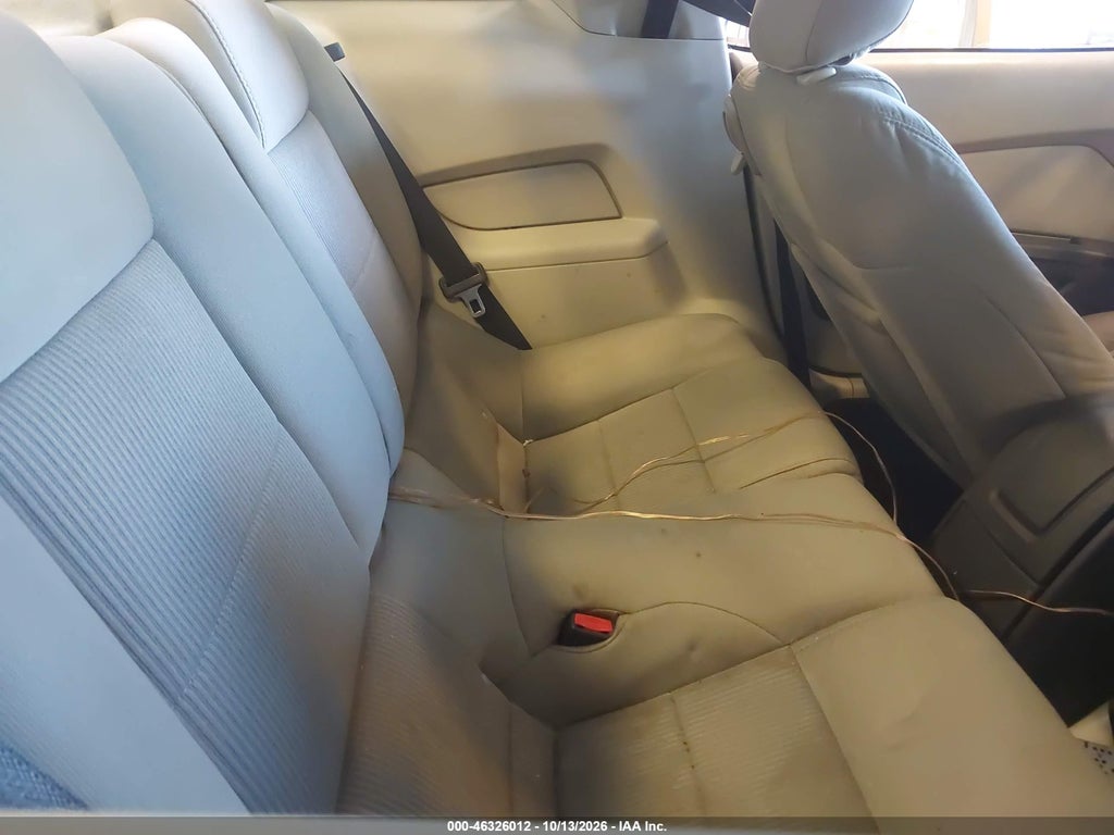 2010 Ford Mustang V6/V6 Premium photo 8