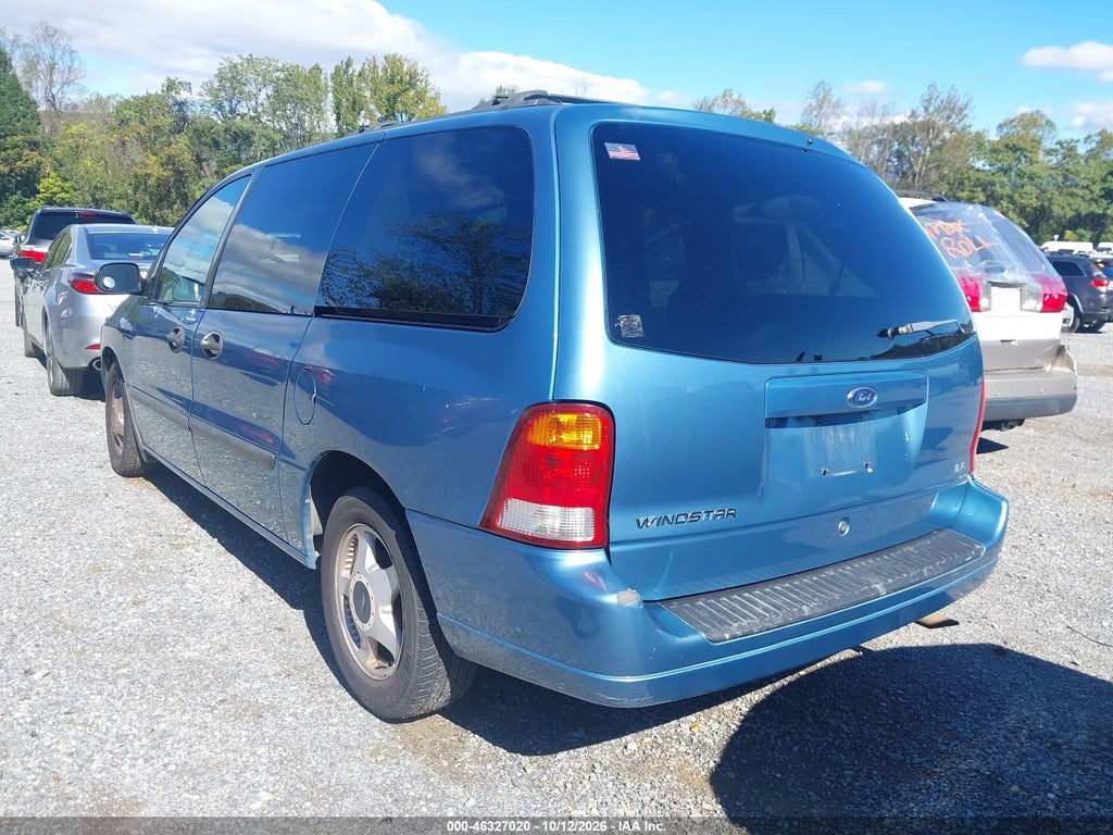 2003 Ford Windstar LX photo 6