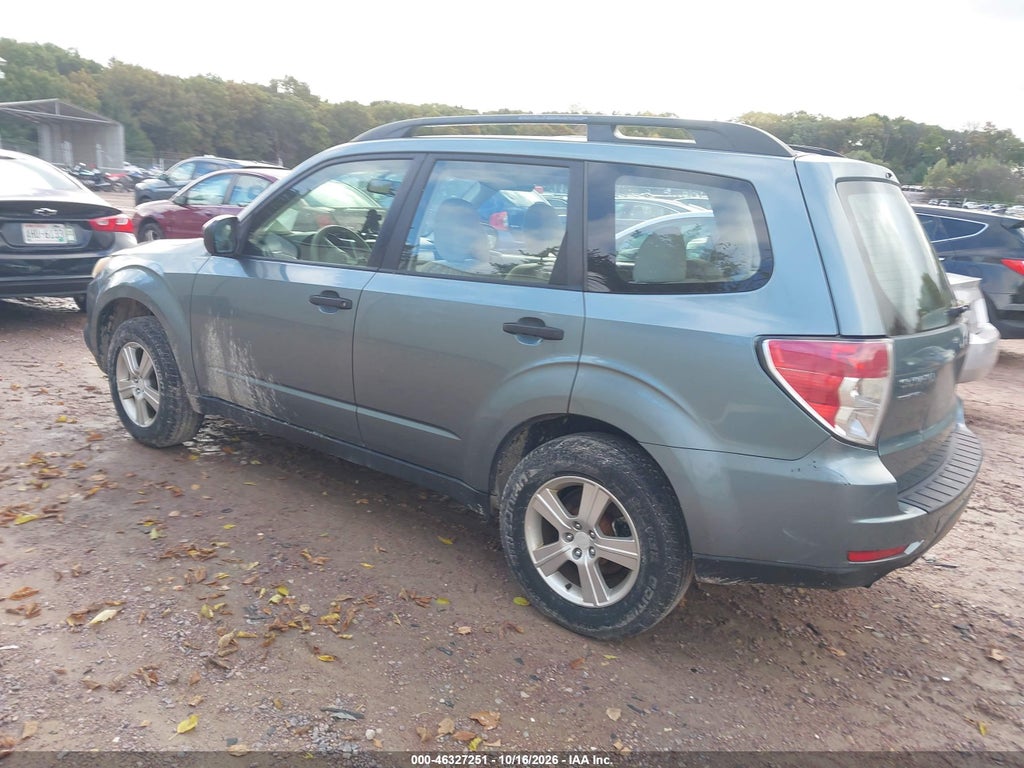 2011 Subaru Forester 2.5X photo 3