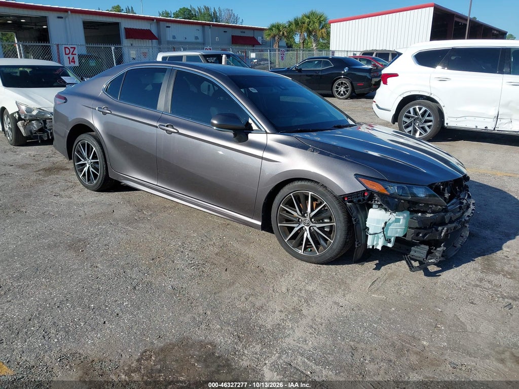 TOYOTA CAMRY 2023