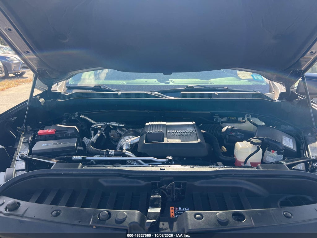 2020 Chevrolet Silverado 1500 4WD Short BED RST photo 10