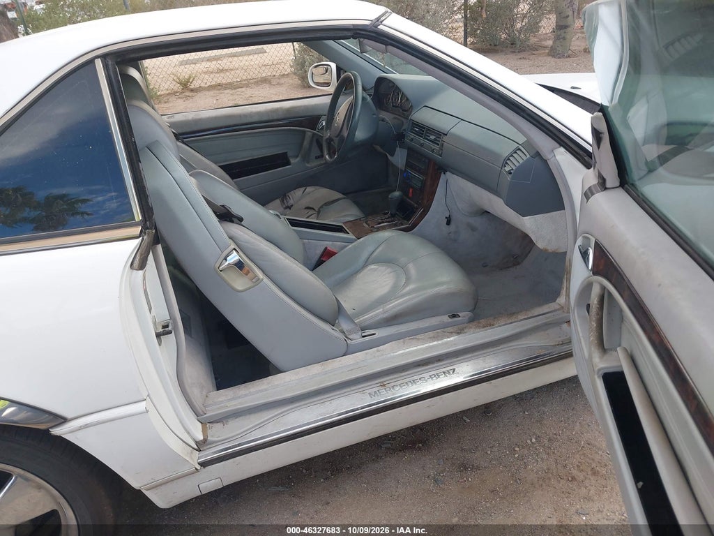 2000 Mercedes-Benz SL 500 photo 5