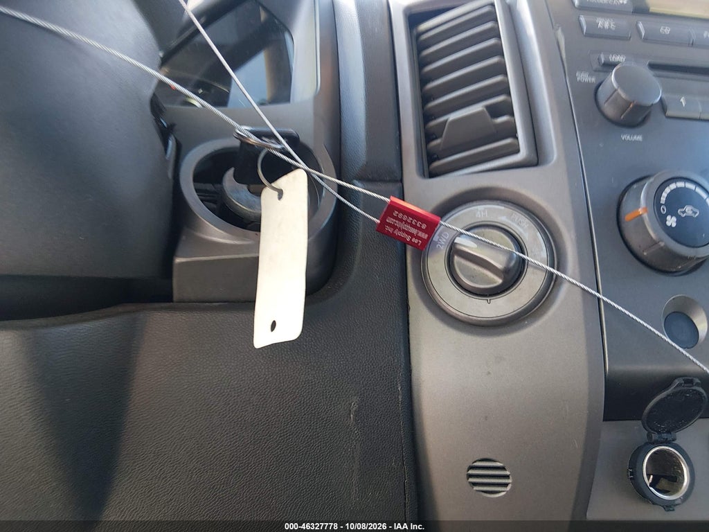 2007 Nissan Titan XE photo 11