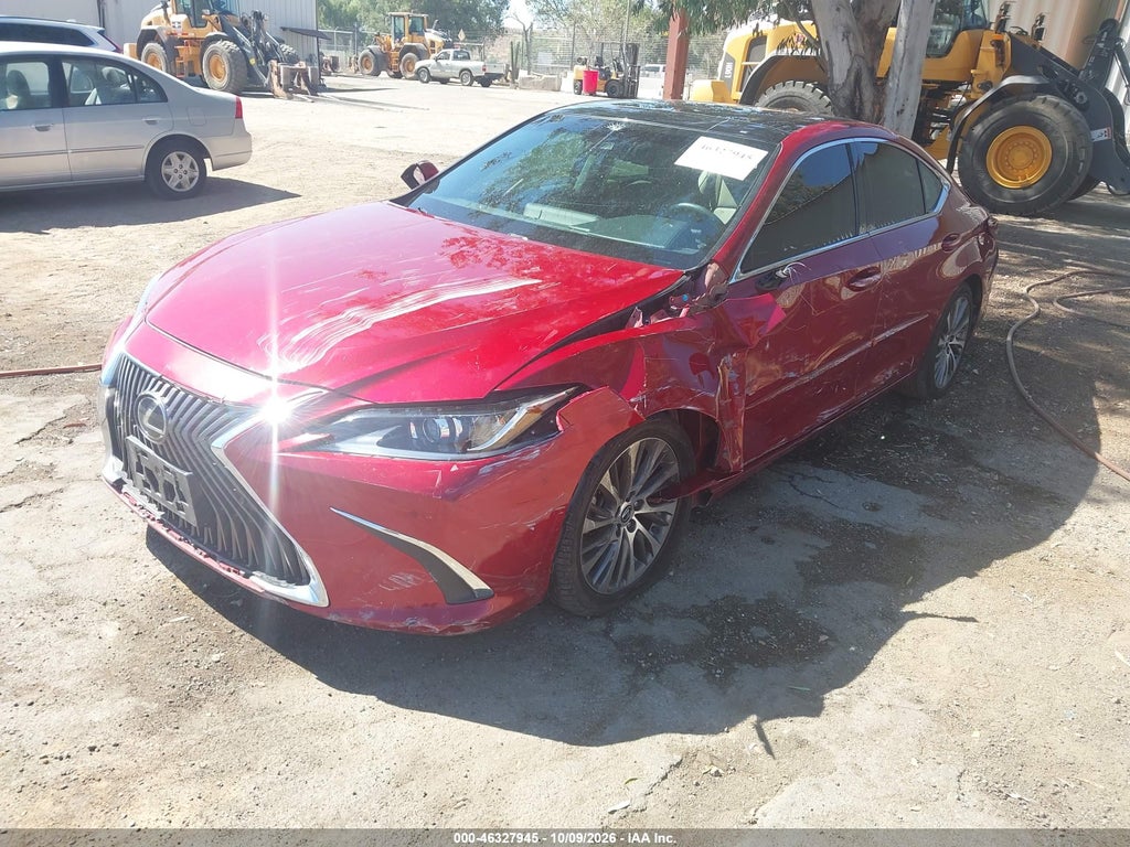 2019 Lexus ES 350 photo 2