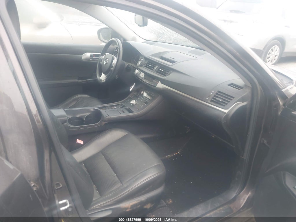 2012 Lexus CT 200H Premium photo 5