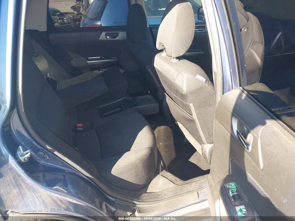 2012 Subaru Forester 2.5X Premium photo 8