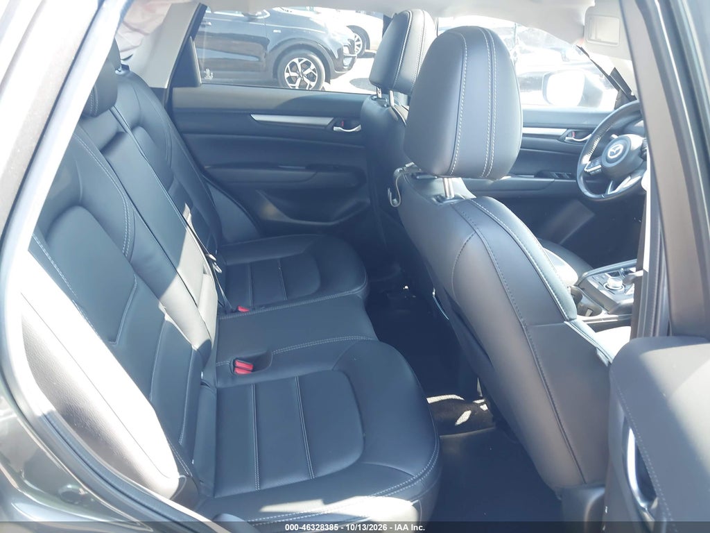 2025 Mazda CX-5 2.5 S Preferred photo 8