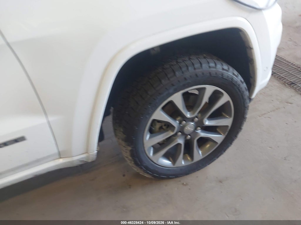 2018 Jeep Grand Cherokee Overland 4X4 photo 6