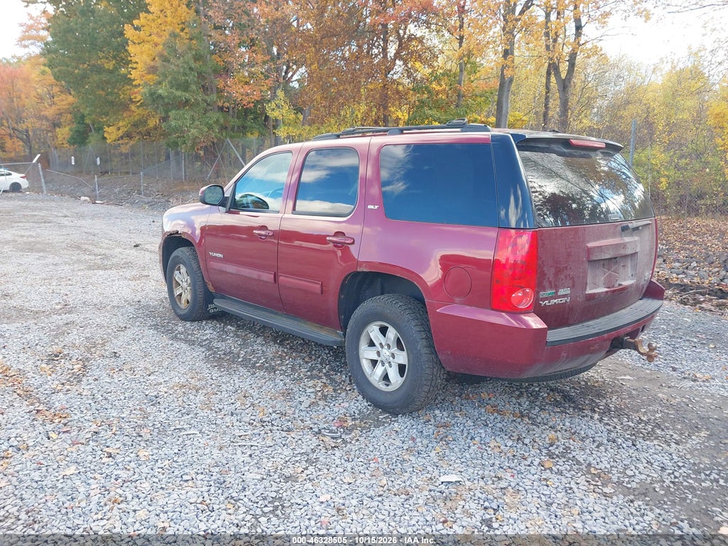 2010 GMC Yukon SLT photo 3