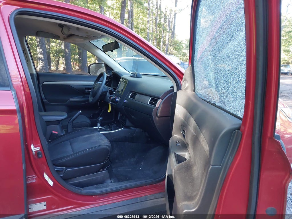 2018 Mitsubishi Outlander ES photo 5