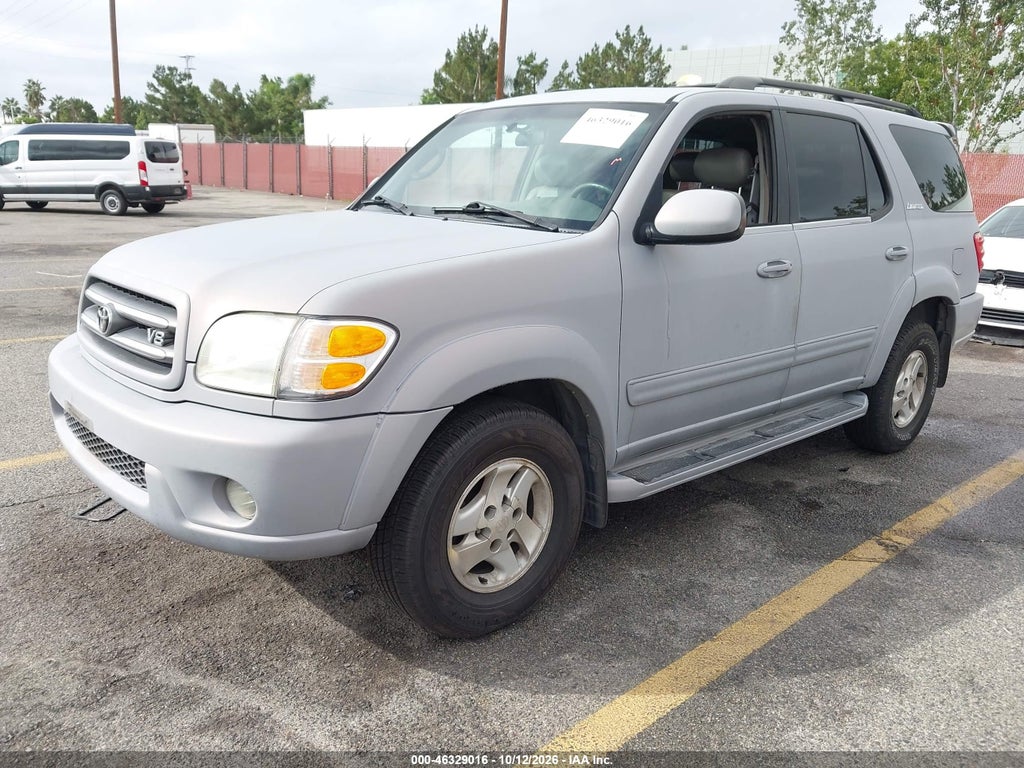 2002 Toyota Sequoia Limited V8 photo 2