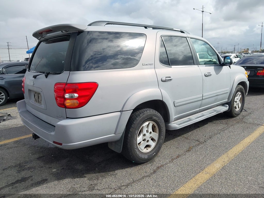 2002 Toyota Sequoia Limited V8 photo 4