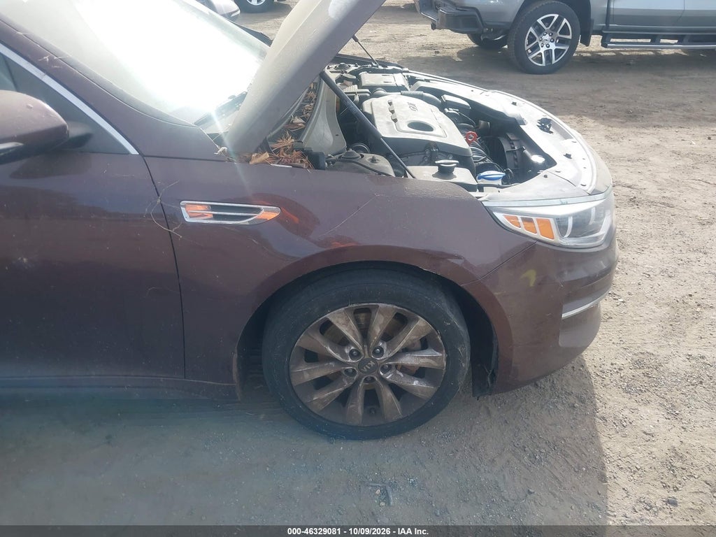 2017 Kia Optima EX photo 6