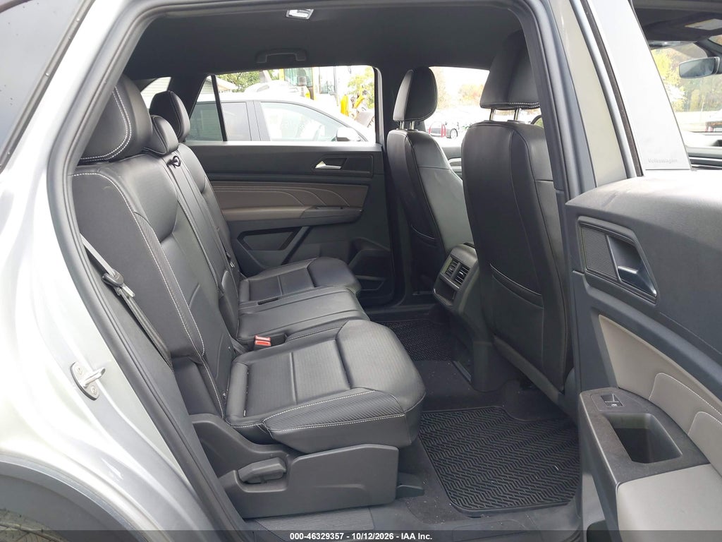 2022 Volkswagen Atlas Cross Sport 2.0T SE photo 8