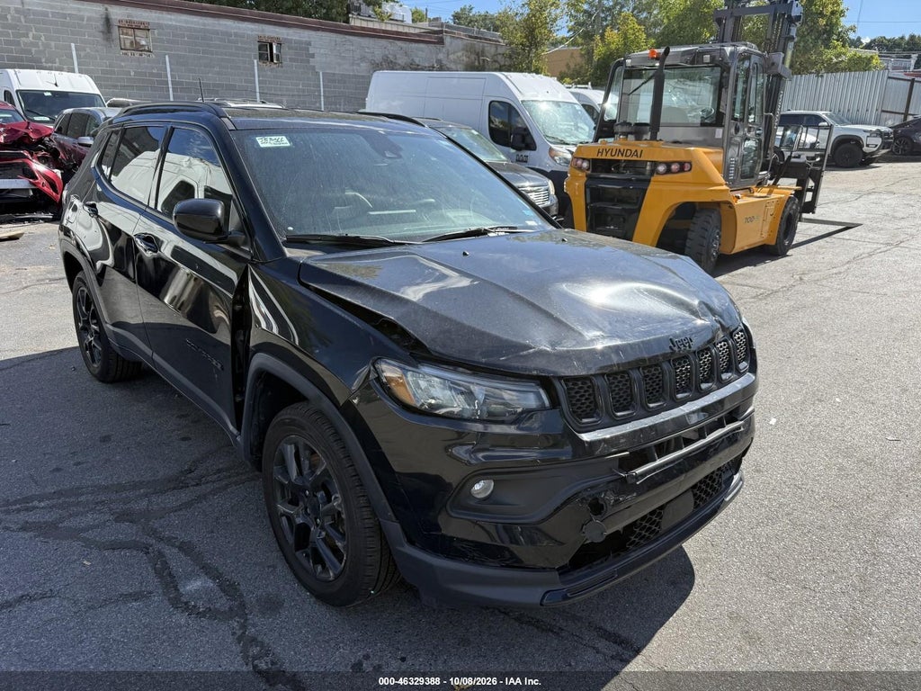 2023 Jeep Compass Altitude 4X4 photo 1