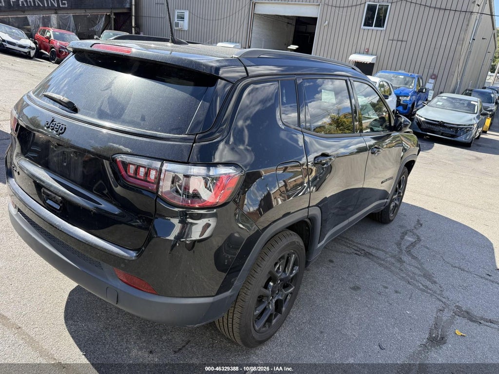 2023 Jeep Compass Altitude 4X4 photo 4