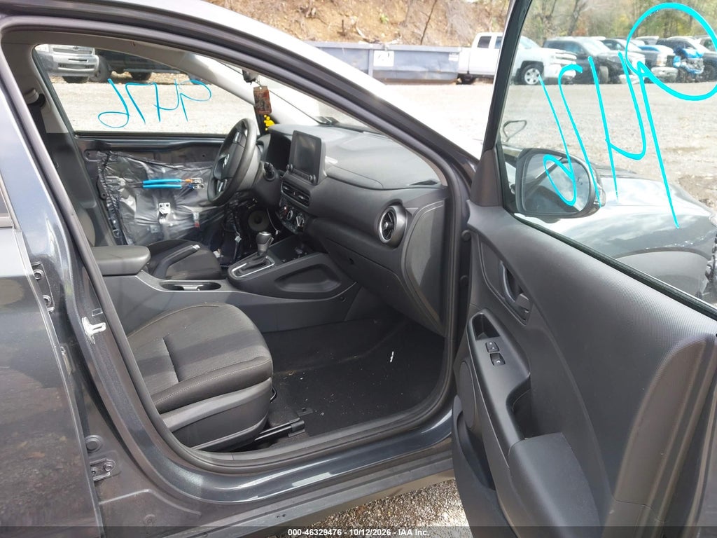 2022 Hyundai Kona SEL photo 5