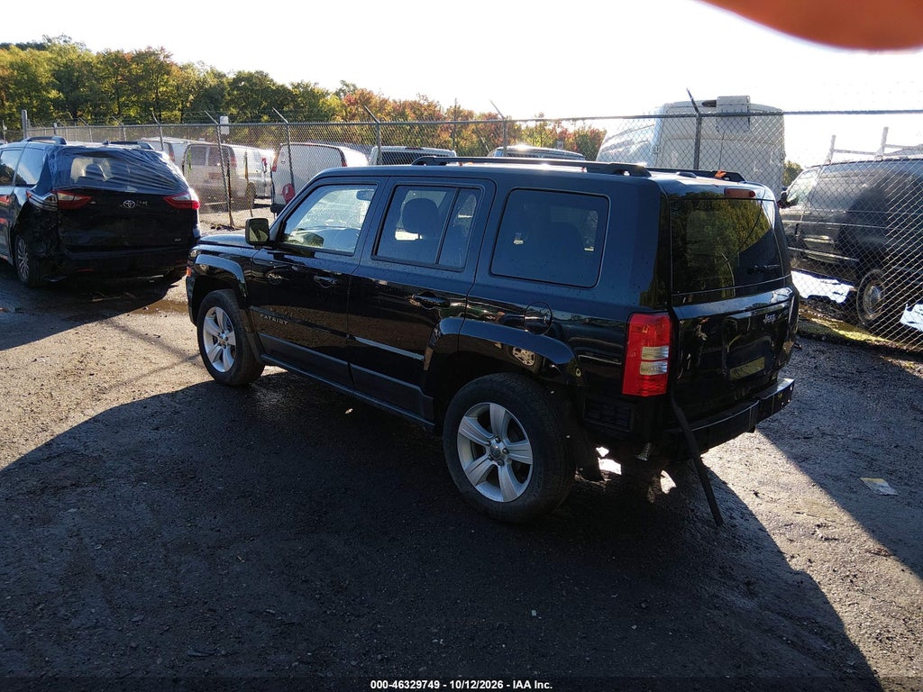 2014 Jeep Patriot Sport photo 3