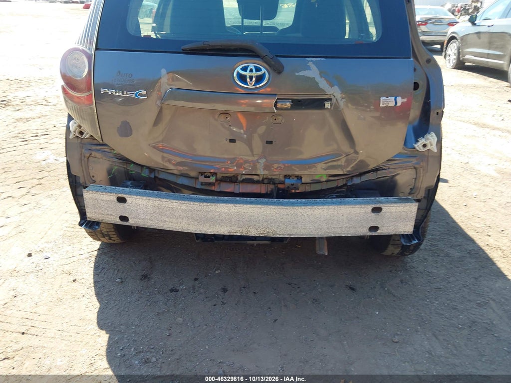 2013 Toyota Prius C One photo 6