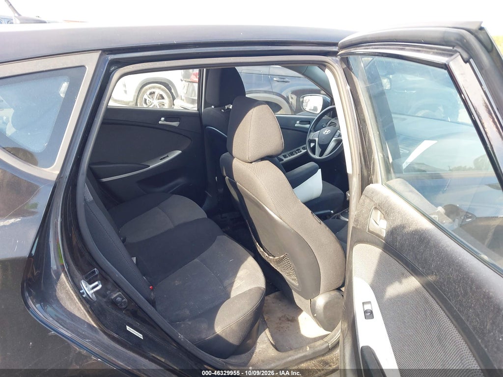2014 Hyundai Accent GS photo 8