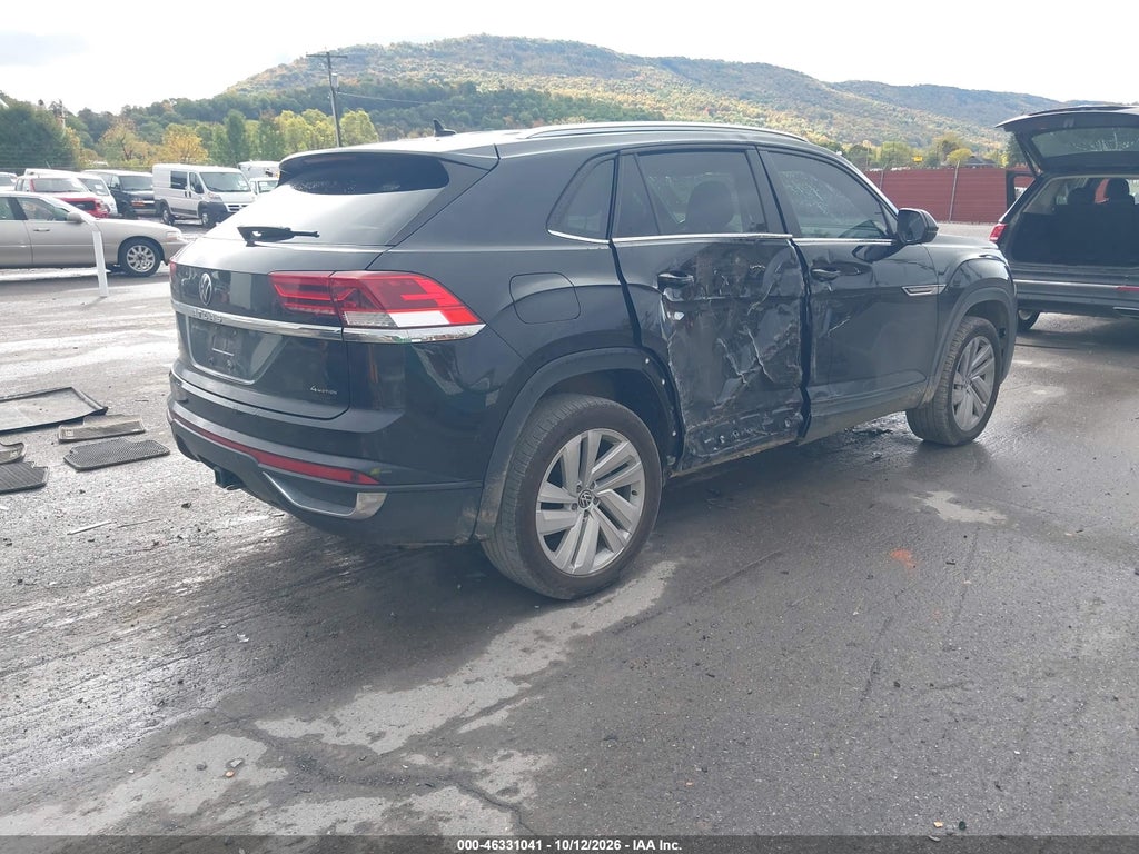 2023 Volkswagen Atlas Cross Sport 3.6L V6 SE W/Technology photo 4