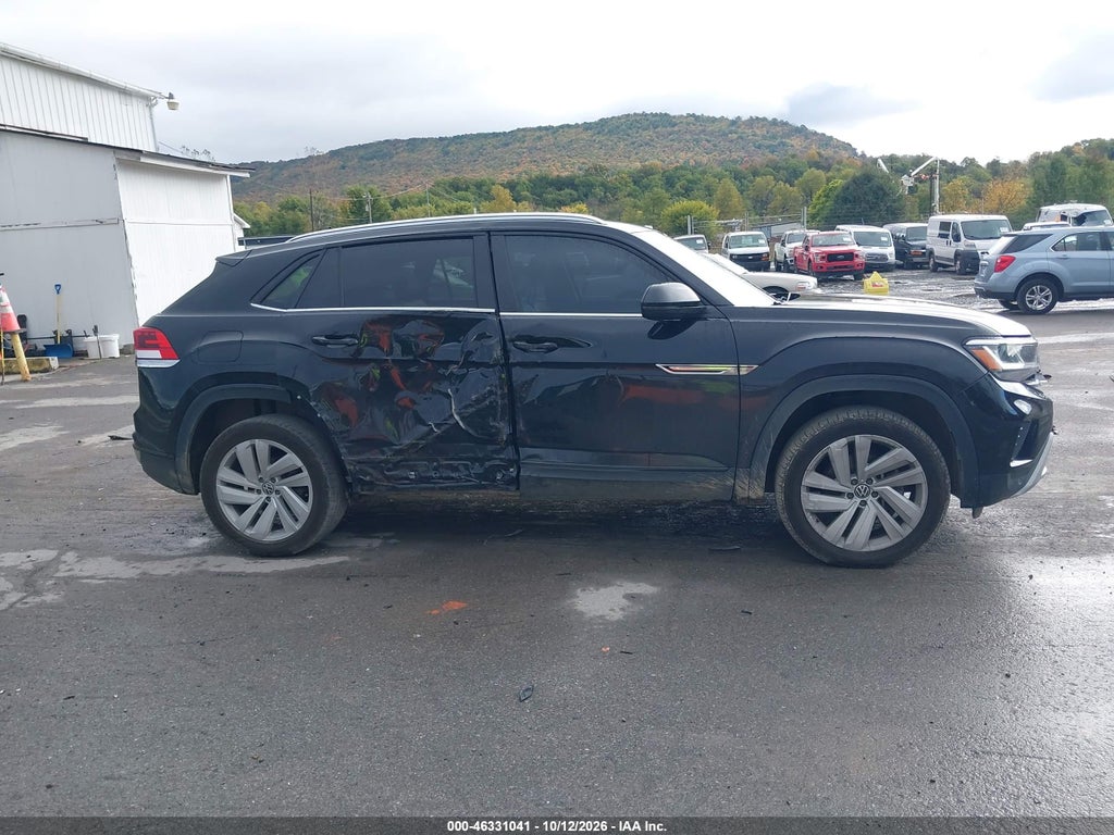 2023 Volkswagen Atlas Cross Sport 3.6L V6 SE W/Technology photo 6