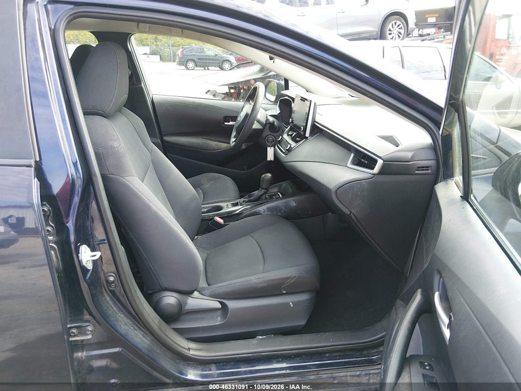 2020 Toyota Corolla LE photo 5