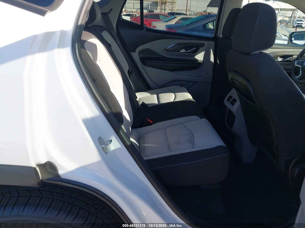 2023 GMC Terrain AWD SLE photo 8