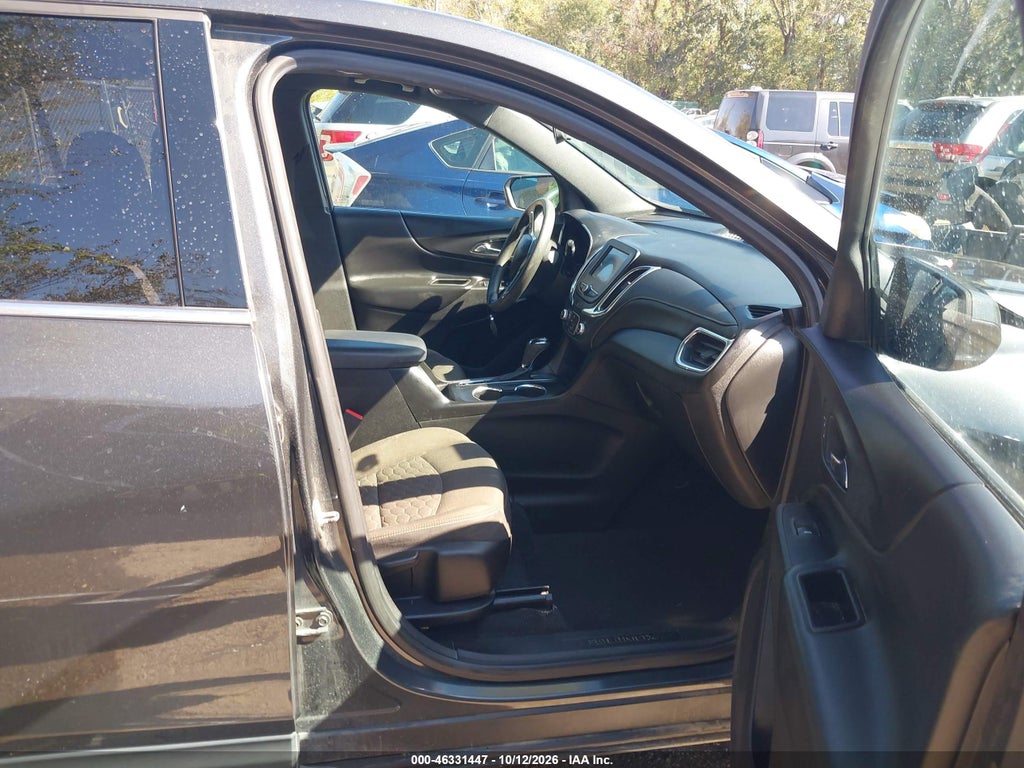 2019 Chevrolet Equinox LT photo 5