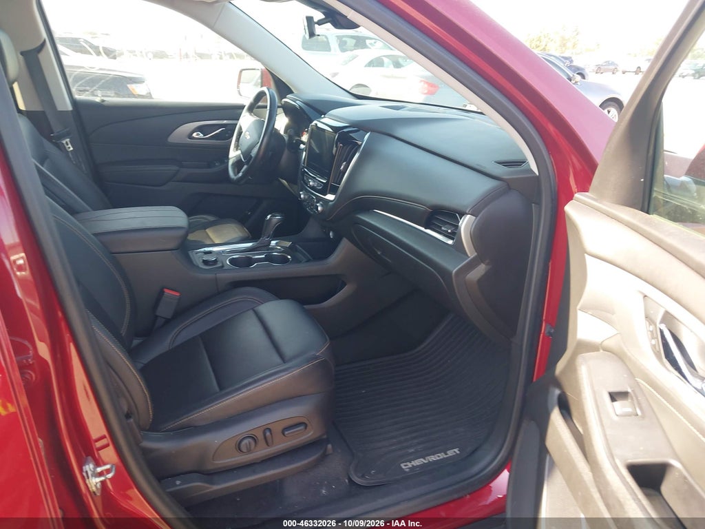 2020 Chevrolet Traverse AWD LT Leather photo 5