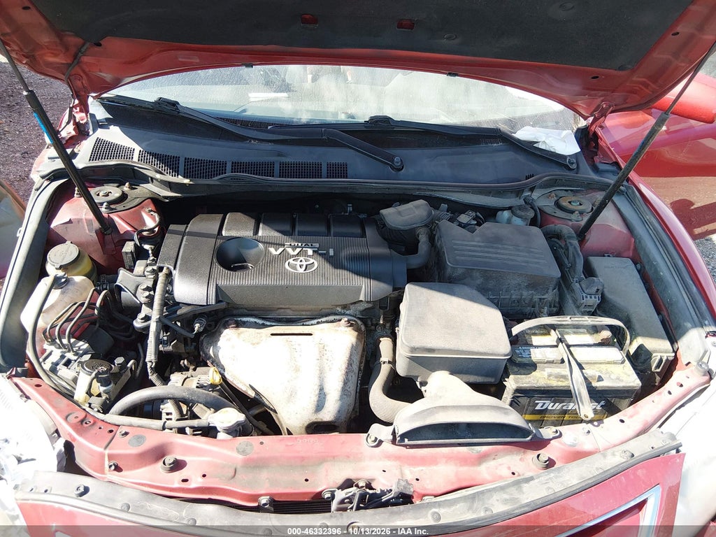 2010 Toyota Camry LE photo 10