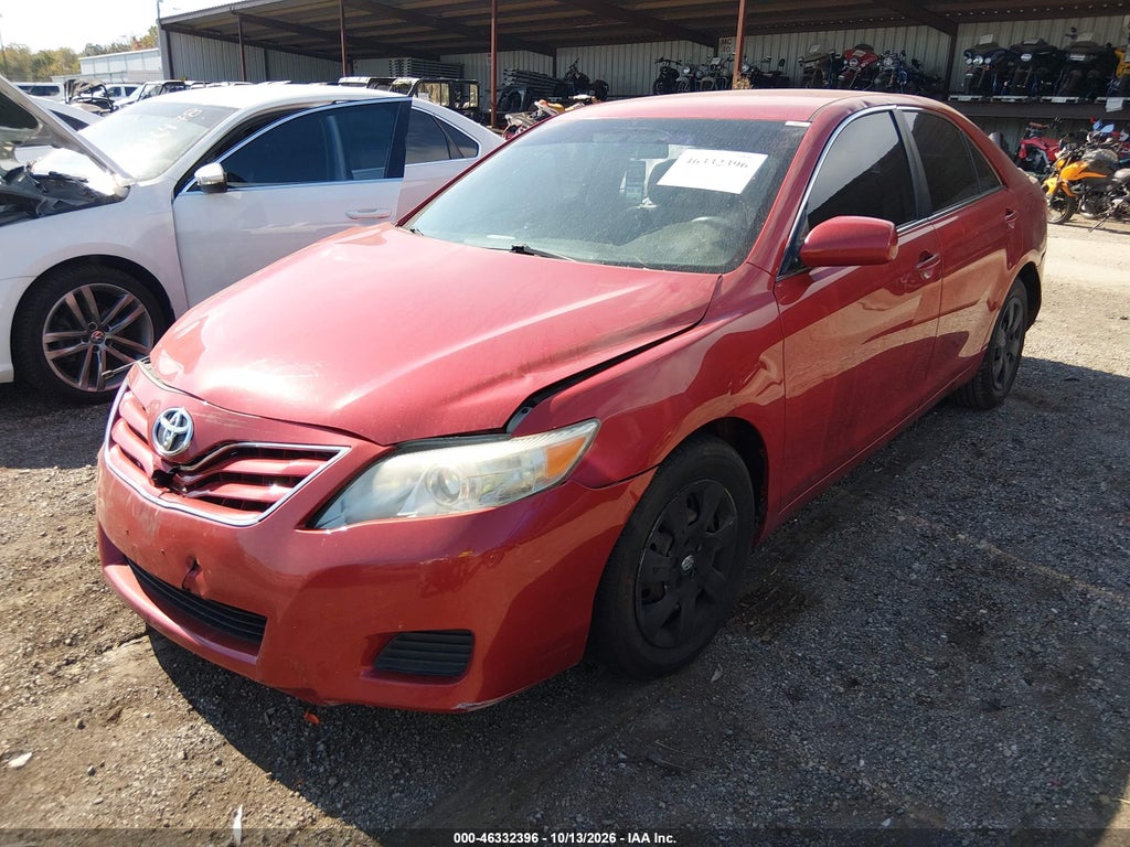 2010 Toyota Camry LE photo 2