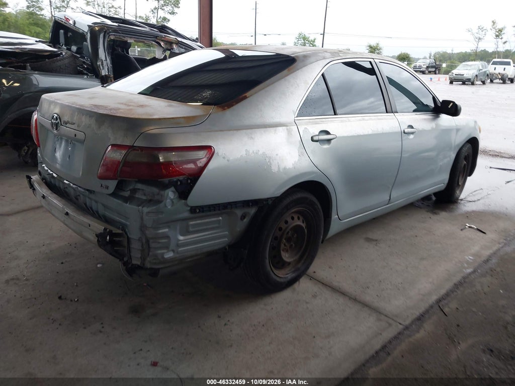 2007 Toyota Camry LE photo 4