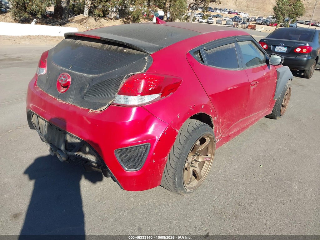 2016 Hyundai Veloster Turbo photo 4