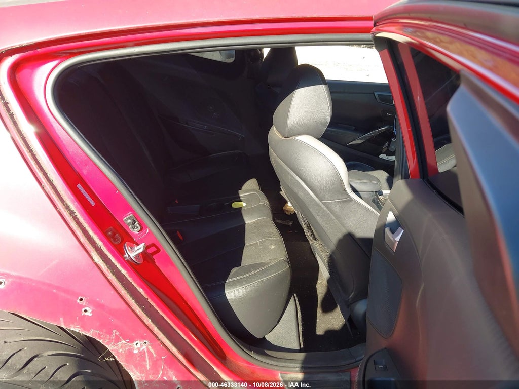 2016 Hyundai Veloster Turbo photo 8