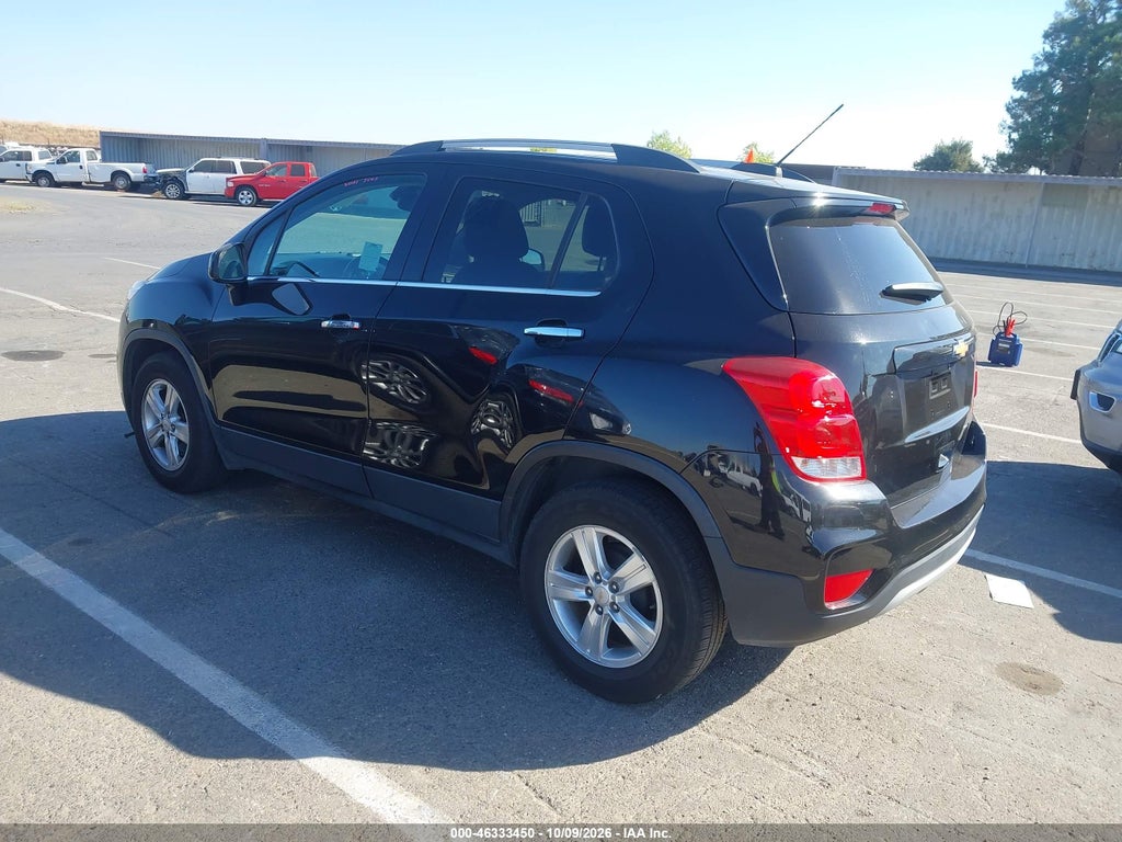 2019 Chevrolet Trax LT photo 3