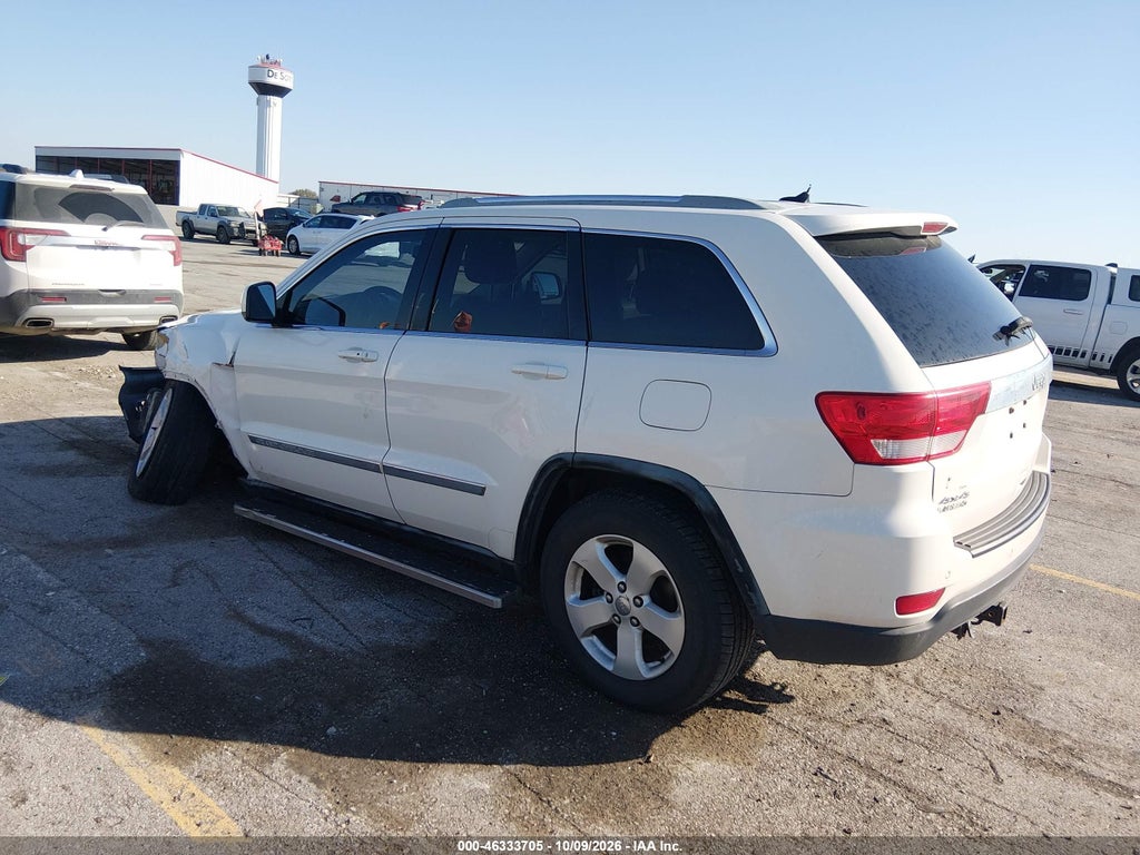2012 Jeep Grand Cherokee Laredo photo 3