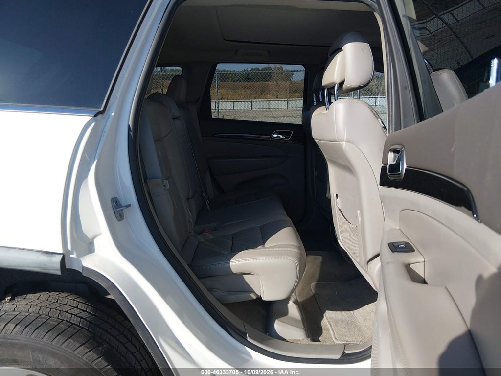 2012 Jeep Grand Cherokee Laredo photo 8