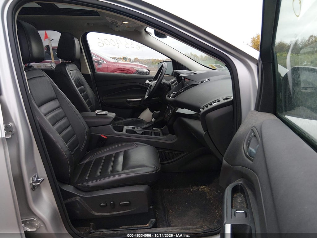 2017 Ford Escape Titanium photo 5