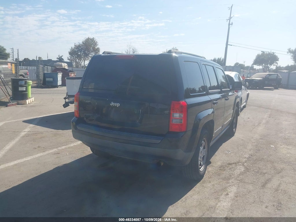 2014 Jeep Patriot Sport photo 4