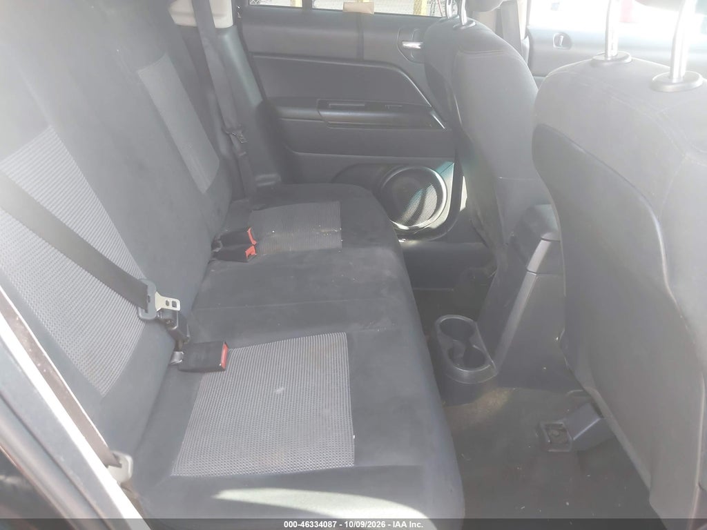 2014 Jeep Patriot Sport photo 8